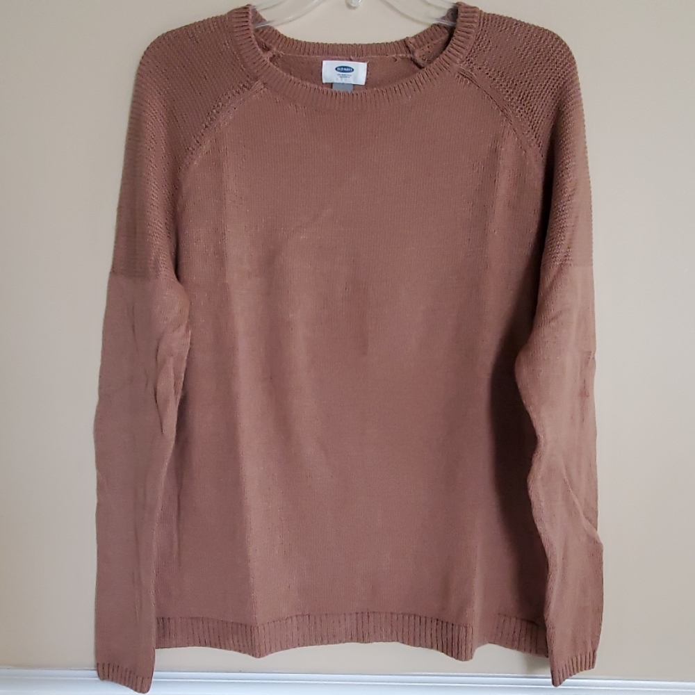 Brown Old Navy crewneck sweater